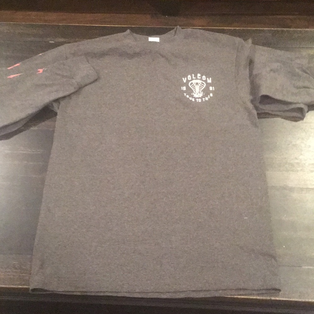 Volcom long sleeve Tee